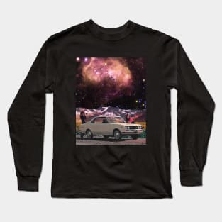 It's a Beautiful View - Space Aesthetic Collage, Retro Sci-Fi, Retro Futurism Long Sleeve T-Shirt